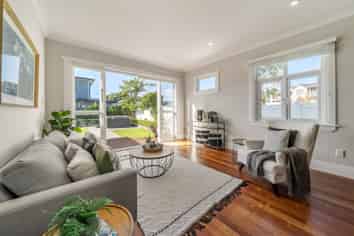 19 Graham Street, Petone