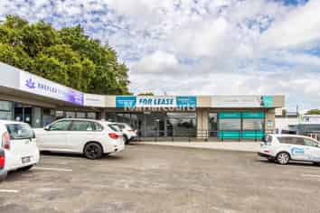 Exceptional Silverdale Retail