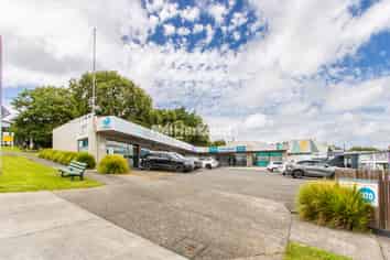 Exceptional Silverdale Retail