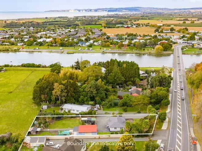 243 State Highway 51, Clive