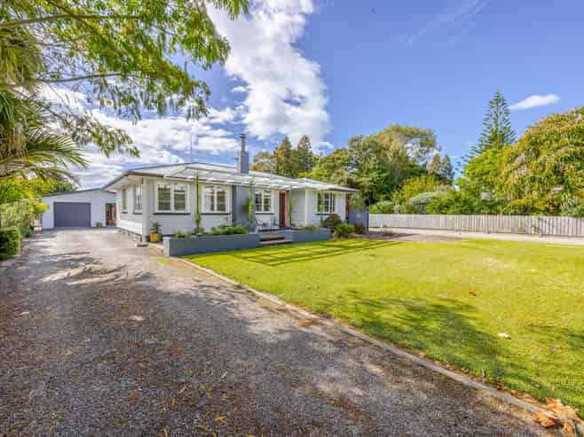 243 State Highway 51, Clive