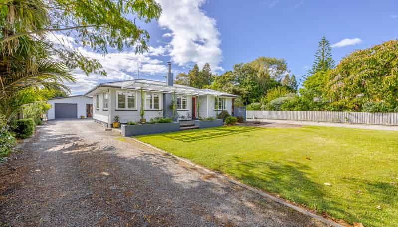 243 State Highway 51, Clive