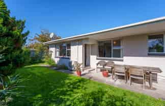 2/54B Dallington Terrace, Dallington