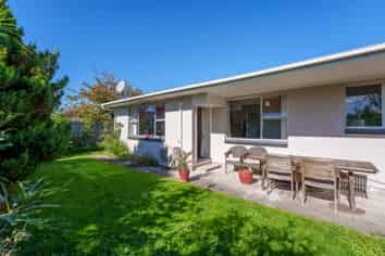 2/54B Dallington Terrace, Dallington