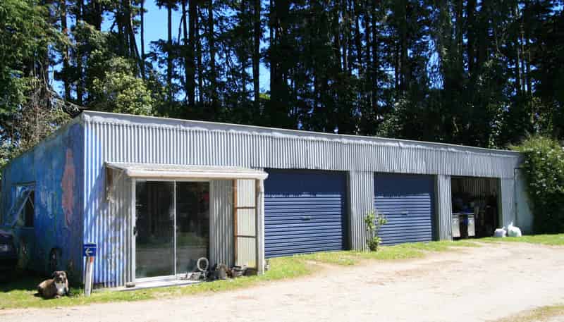 2105 Hastings Road, Stratford
