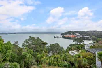 34 Tizard Road, Birkenhead