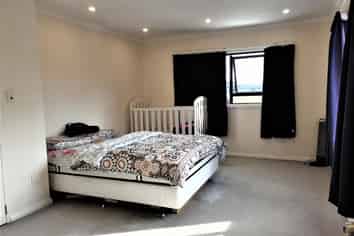 407 State Highway 16, Kumeu