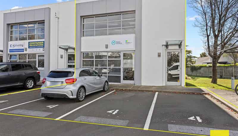  4/41 Sir William Pickering Drive, Burnside