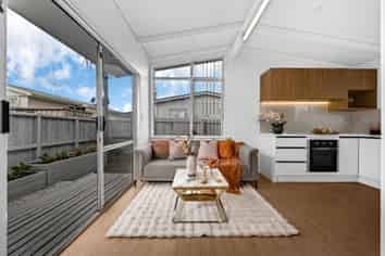 2/2 Dagenham Street, Manurewa