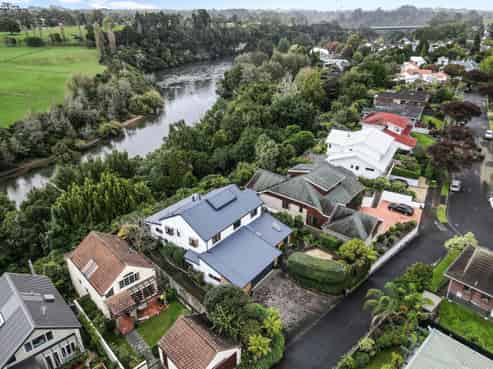 32 Silva Crescent, Riverlea