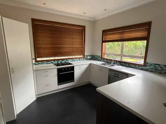 B/8 Ngaio Street, Strandon