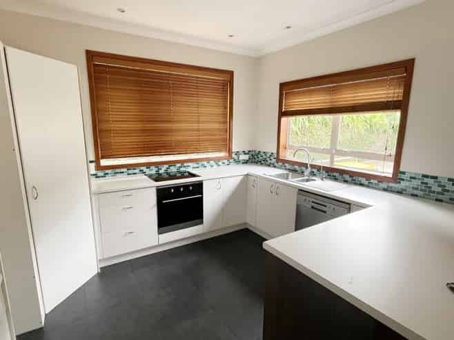 B/8 Ngaio Street, Strandon