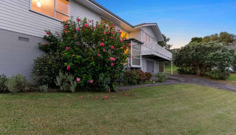 11 Laurina Road, Sunnynook