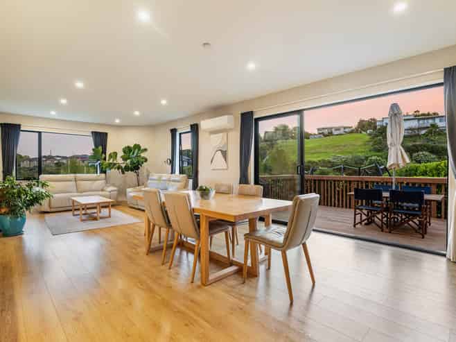 11 Kahu Close, Orewa