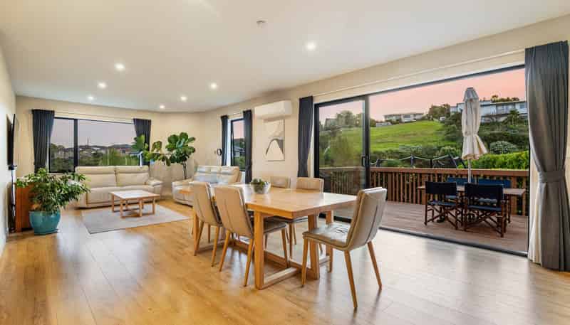 11 Kahu Close, Orewa
