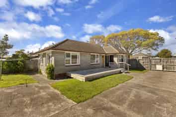 32 Carters Road, Aranui