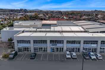 Modern Office in Cavendish Business Park