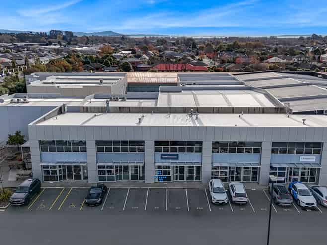 Modern Office in Cavendish Business Park