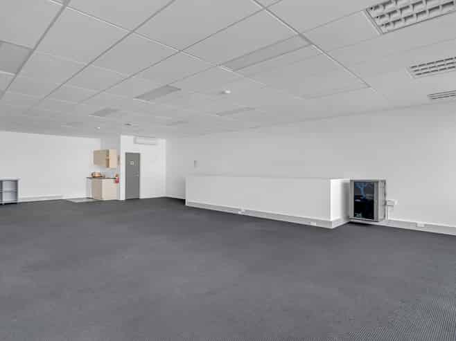 Modern Office in Cavendish Business Park