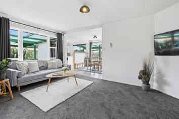 13 Victory Road, Fairy Springs