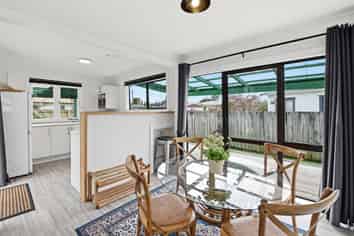 13 Victory Road, Fairy Springs