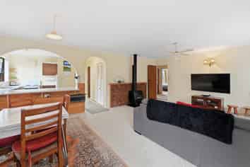 15 Mahanga Road, Fairy Springs