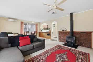 15 Mahanga Road, Fairy Springs