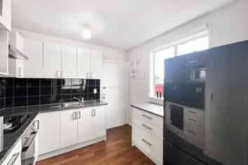 1/25 Edgeware Road, Saint Albans