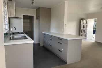 25 Hutchinsons Road, Bucklands Beach