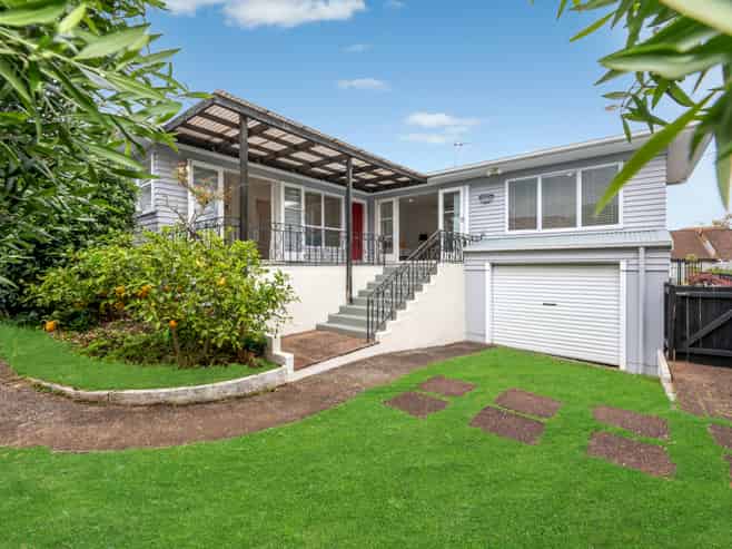 14 Green Road, Panmure
