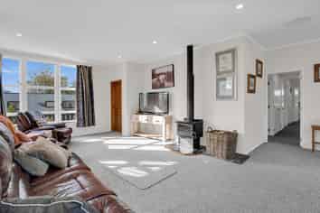 6 Martin Close, Karitane