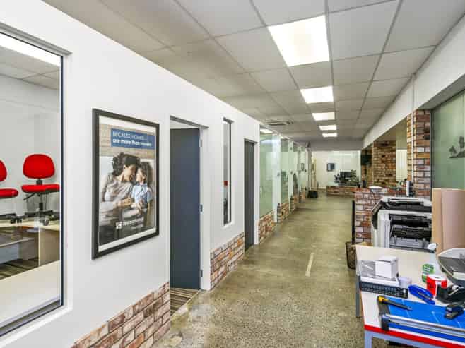 City fringe freehold - income with upside