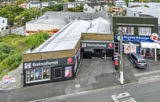 City fringe freehold - income with upside