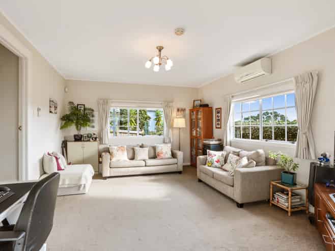 54 Evans Road, Glen Eden