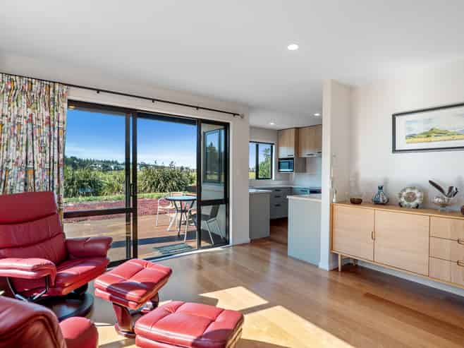 550 Bower Avenue, Parklands