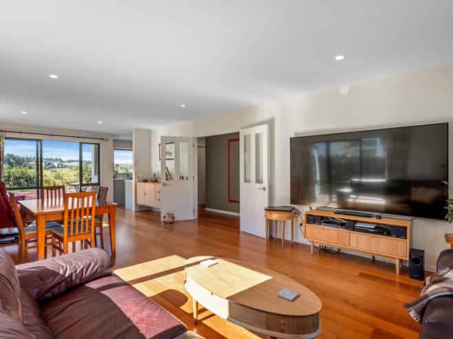 550 Bower Avenue, Parklands