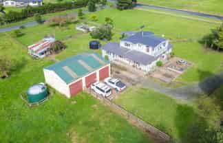 1975 Orini Road, Whitikahu