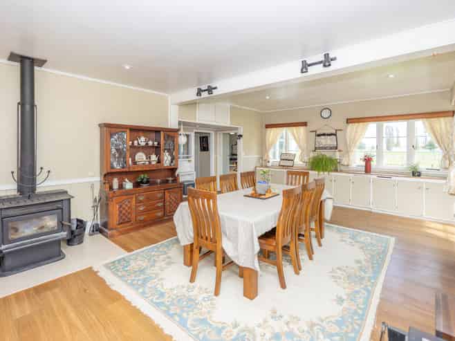 1975 Orini Road, Whitikahu