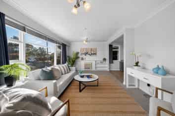 18A Coopers Road, Dallington