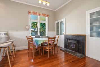 185 Kenmure Road, Kenmure