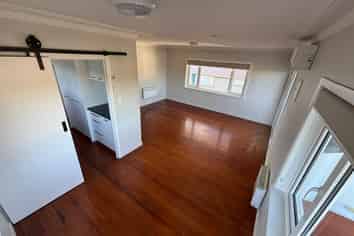 Auckland - Address withheld