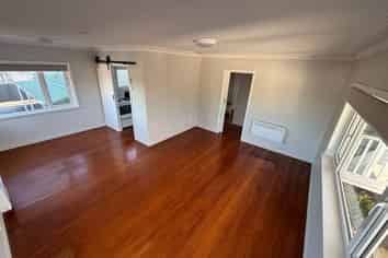 Auckland - Address withheld