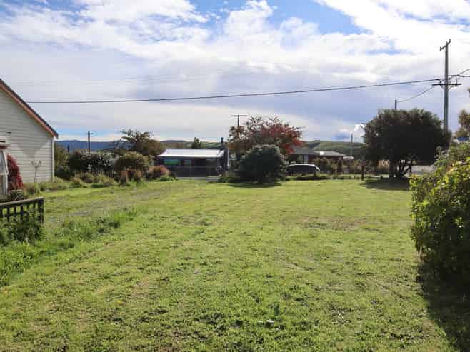 5 Clark Street, Owaka