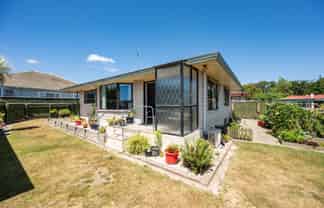 2/14 Marsden Road, Stoke