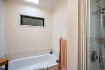 2/14 Marsden Road, Stoke