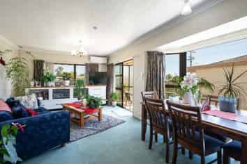 2/14 Marsden Road, Stoke