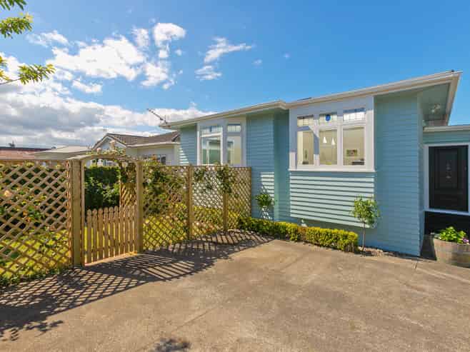 1/167 Point Chevalier Road, Point Chevalier