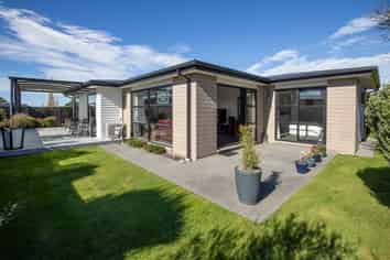 46 Shadbolt Lane, Rolleston