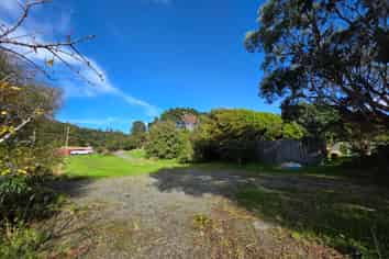 53 Theodore Street, Bluff