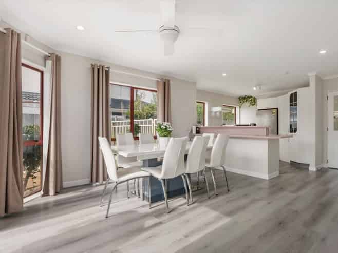 8 Monterey Key, Papamoa Beach